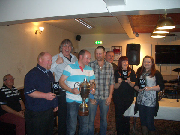 Kings Arms Kirkby Lonsdale Lune Valley Pool League Team  
Champions 2014 2015
</b><font face=